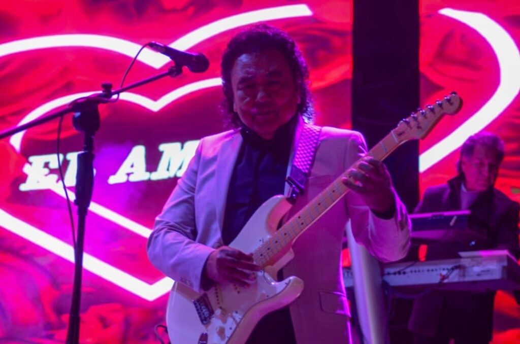 a303e240-e627-415f-83de-6c9eb68c32a4