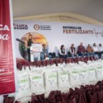 Entrega Toluca más de 500 paquetes de fertilizantes para elevar la producción en el campo